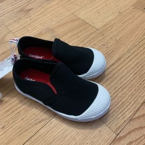 Toddler slip on sneakers